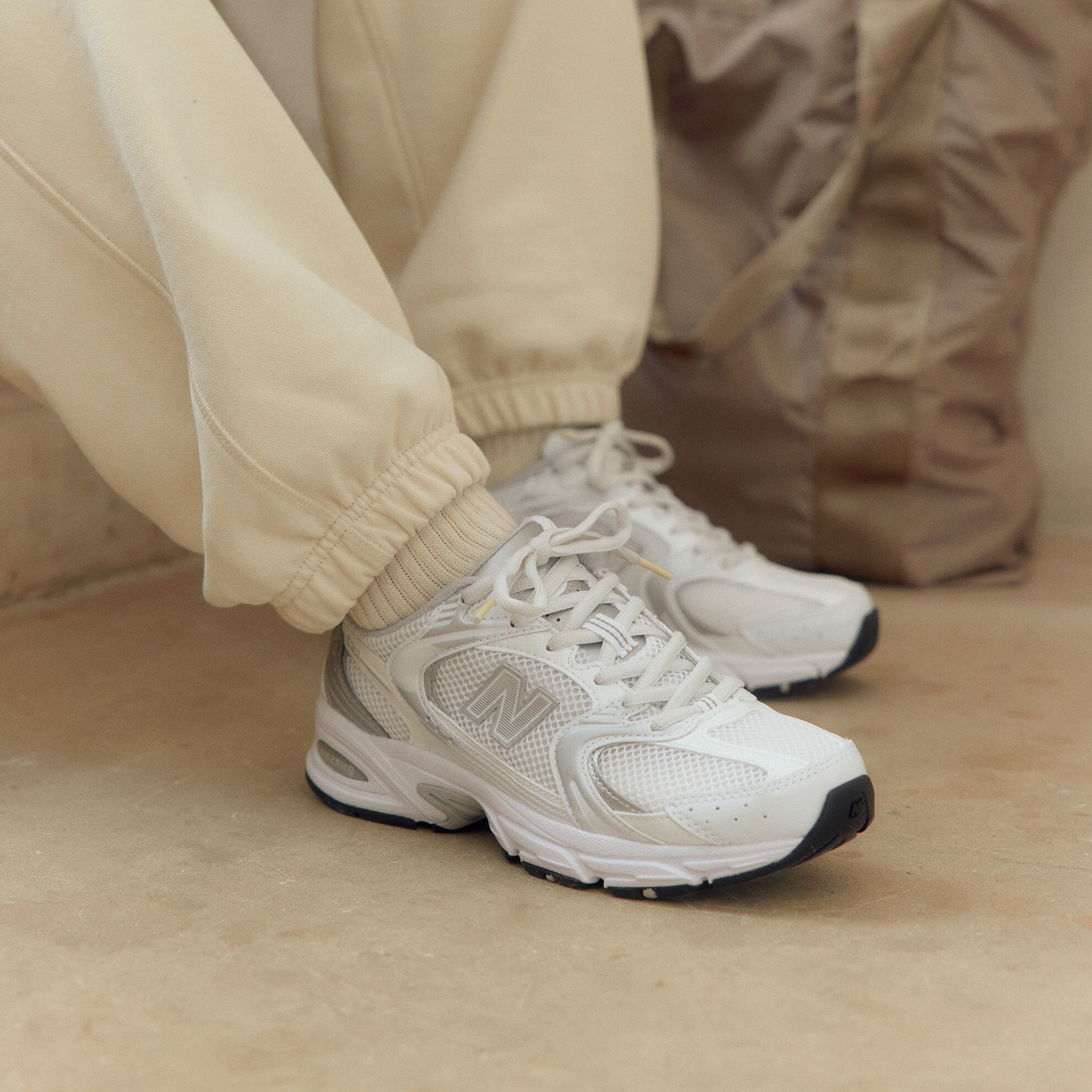 New balance 530 classic hotsell preto
